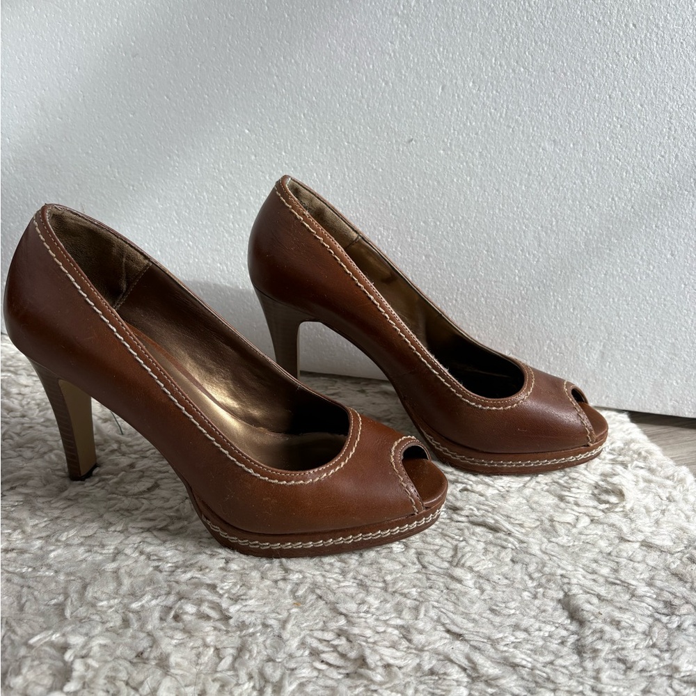Daisy Fuentes Brown Peep-Toe Heels SZ 8